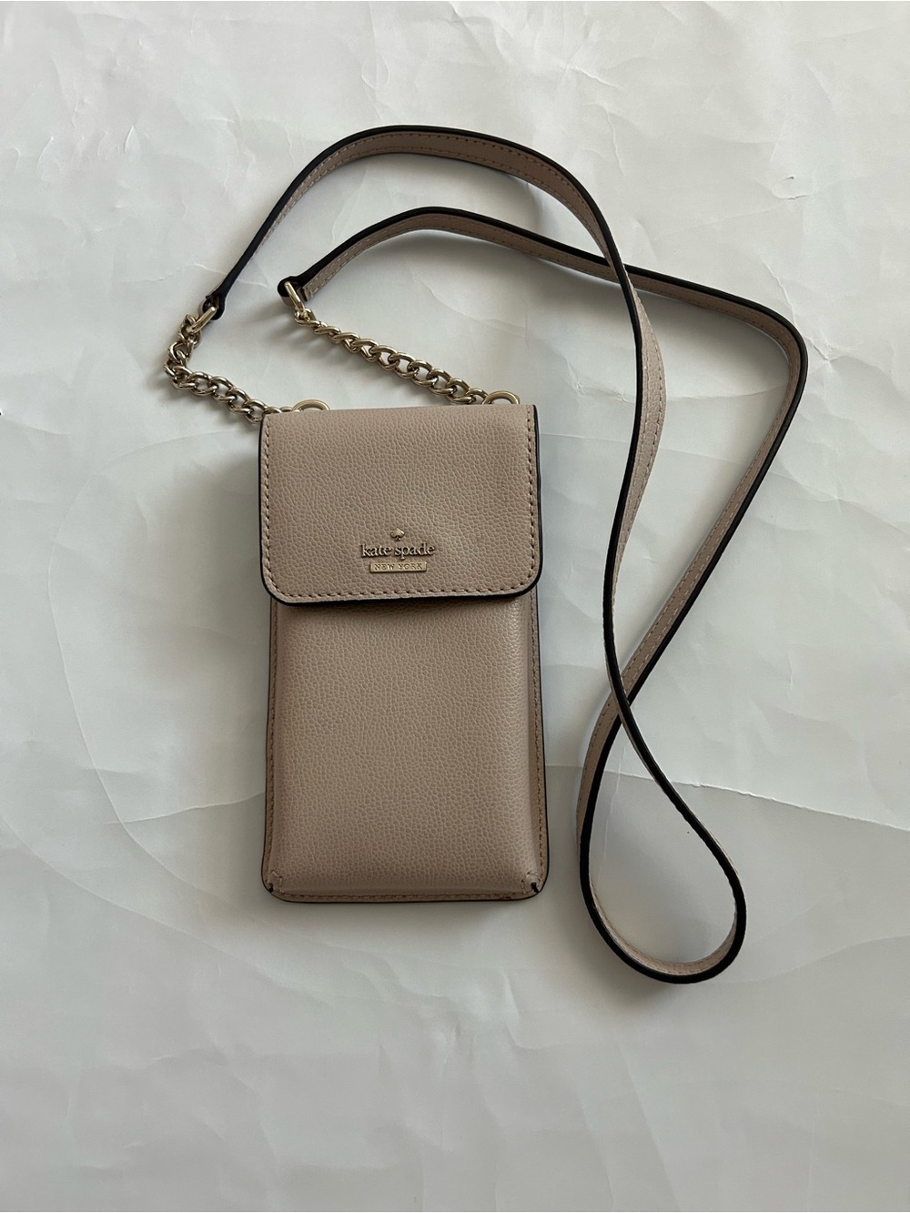 kate spade Pebbled Leather Crossbody Phone Pouch in Taupe